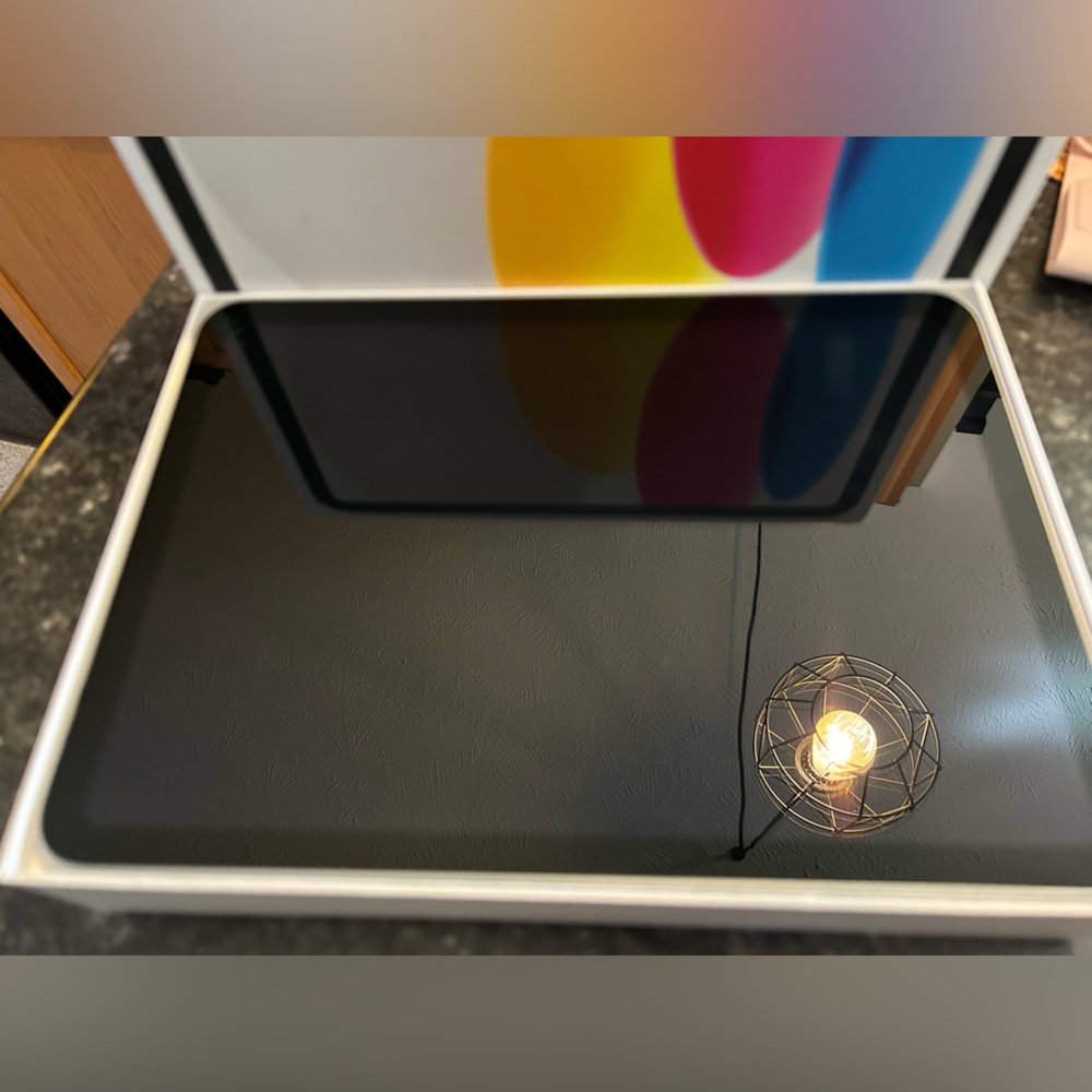 10.86in 10th Generation Silver 64GB Wi-Fi Apple iPad